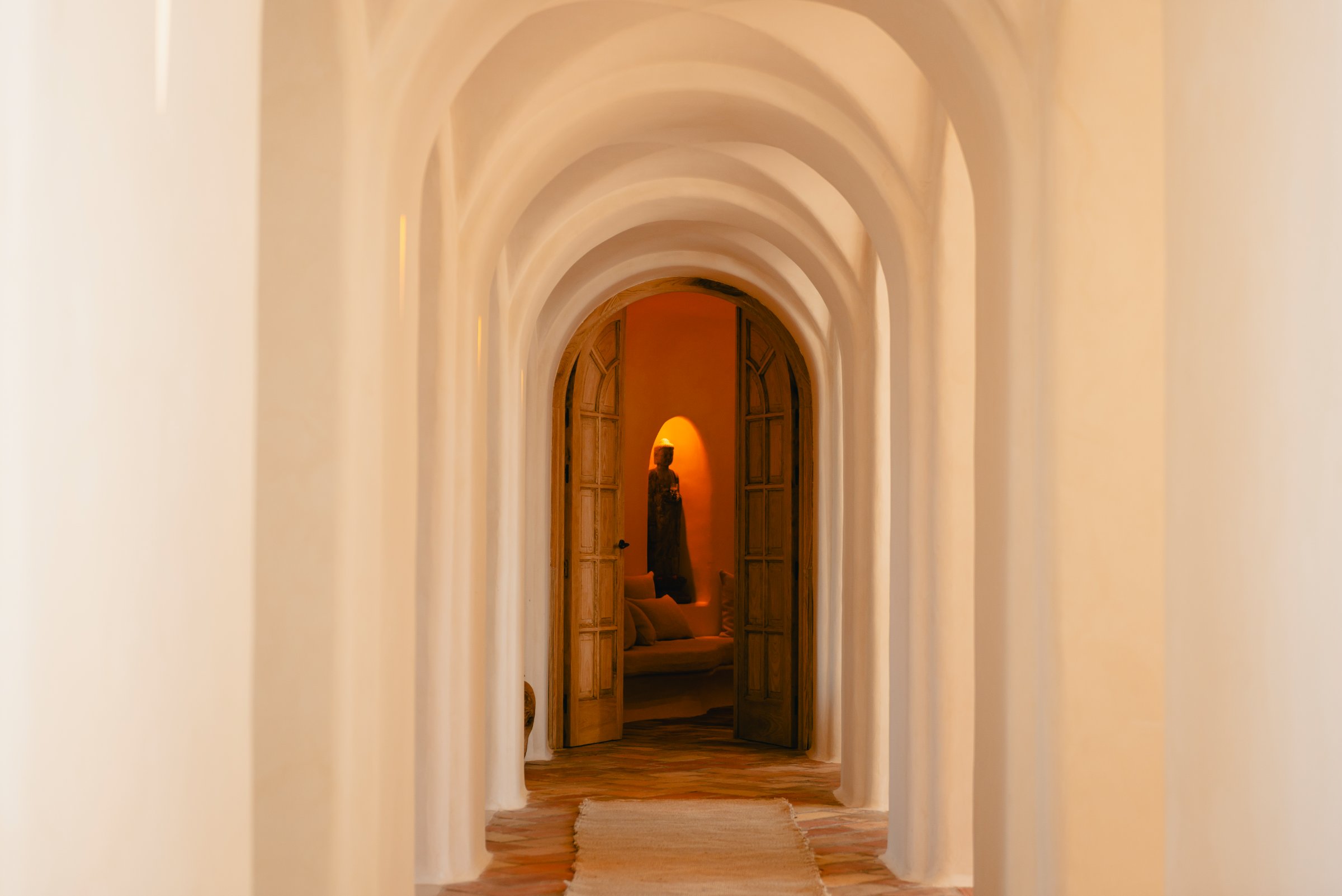 The Moorish arch corridor leading to the sound room beyond
